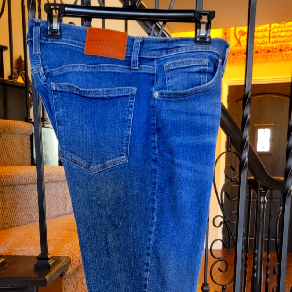 Lucky Brand 👖